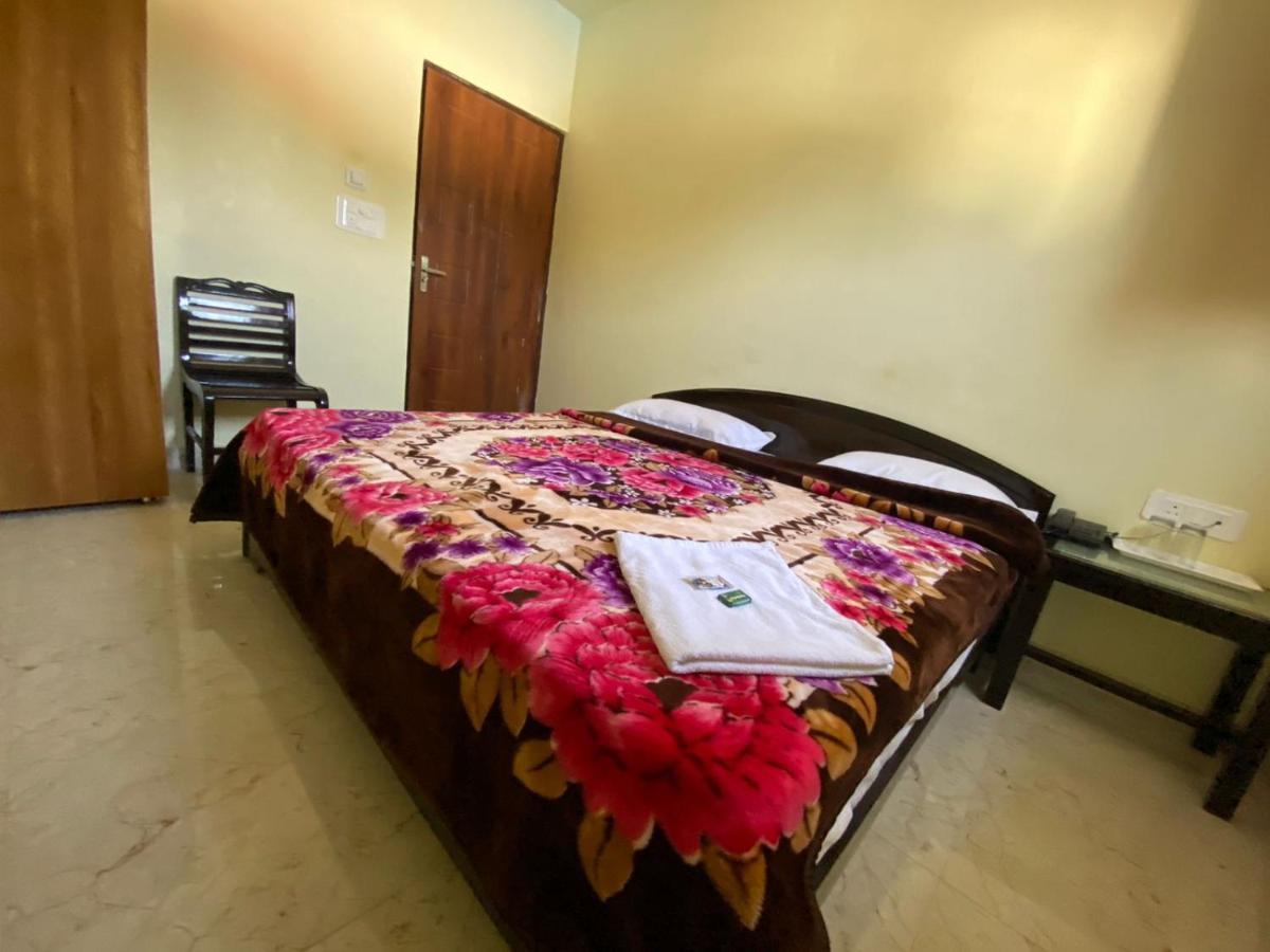 Hotel Govind Palace Rishīkesh Esterno foto